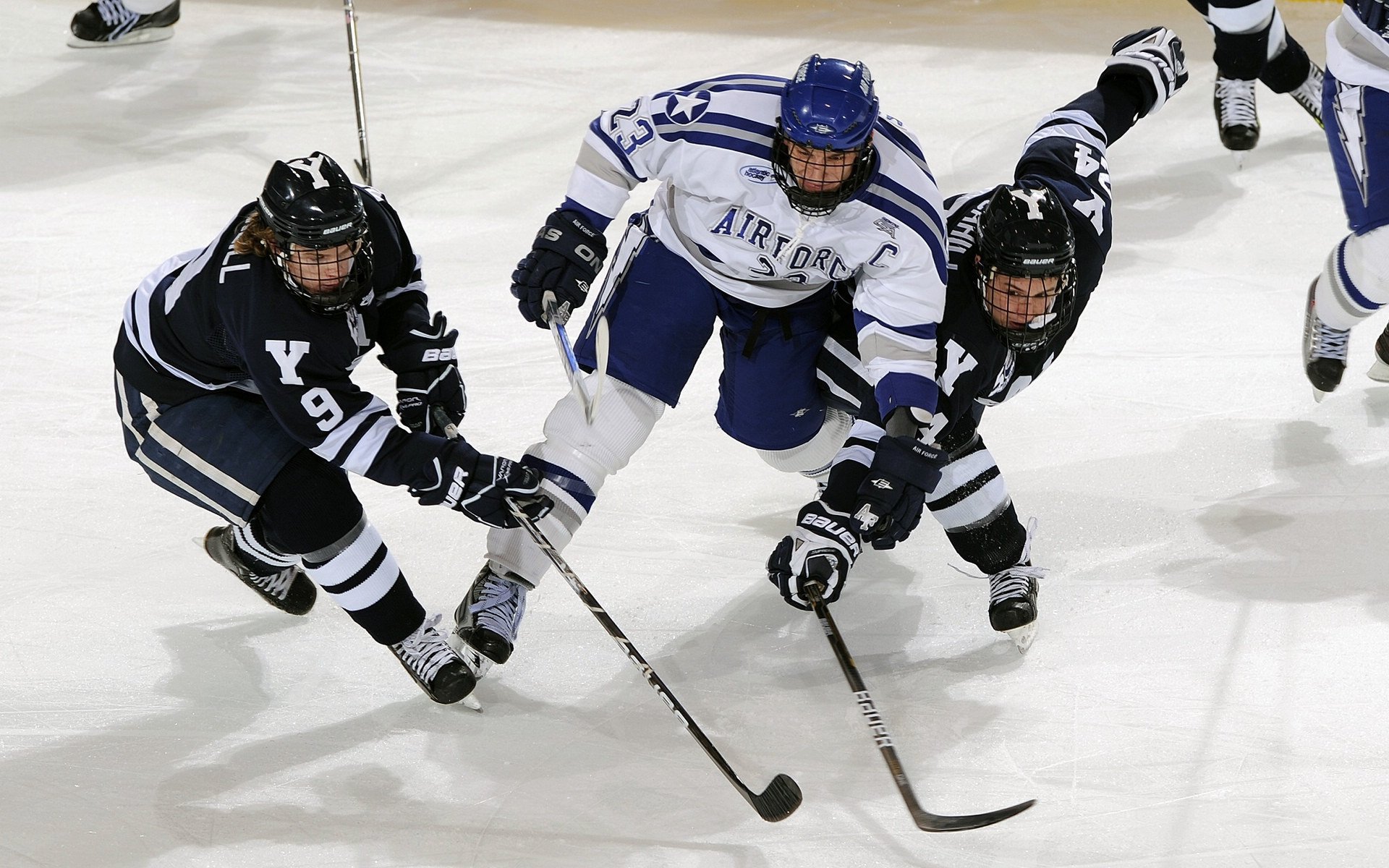 贝恩冠军级表现引爆全场，公牛力克深圳队展现唯一性