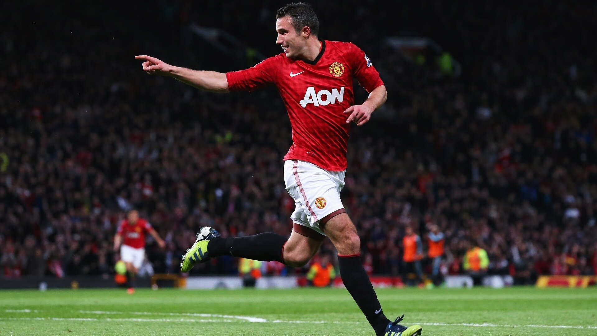 赛道上的逆袭，皮亚斯特里刷新纪录，红牛车队绝地翻盘迈凯伦